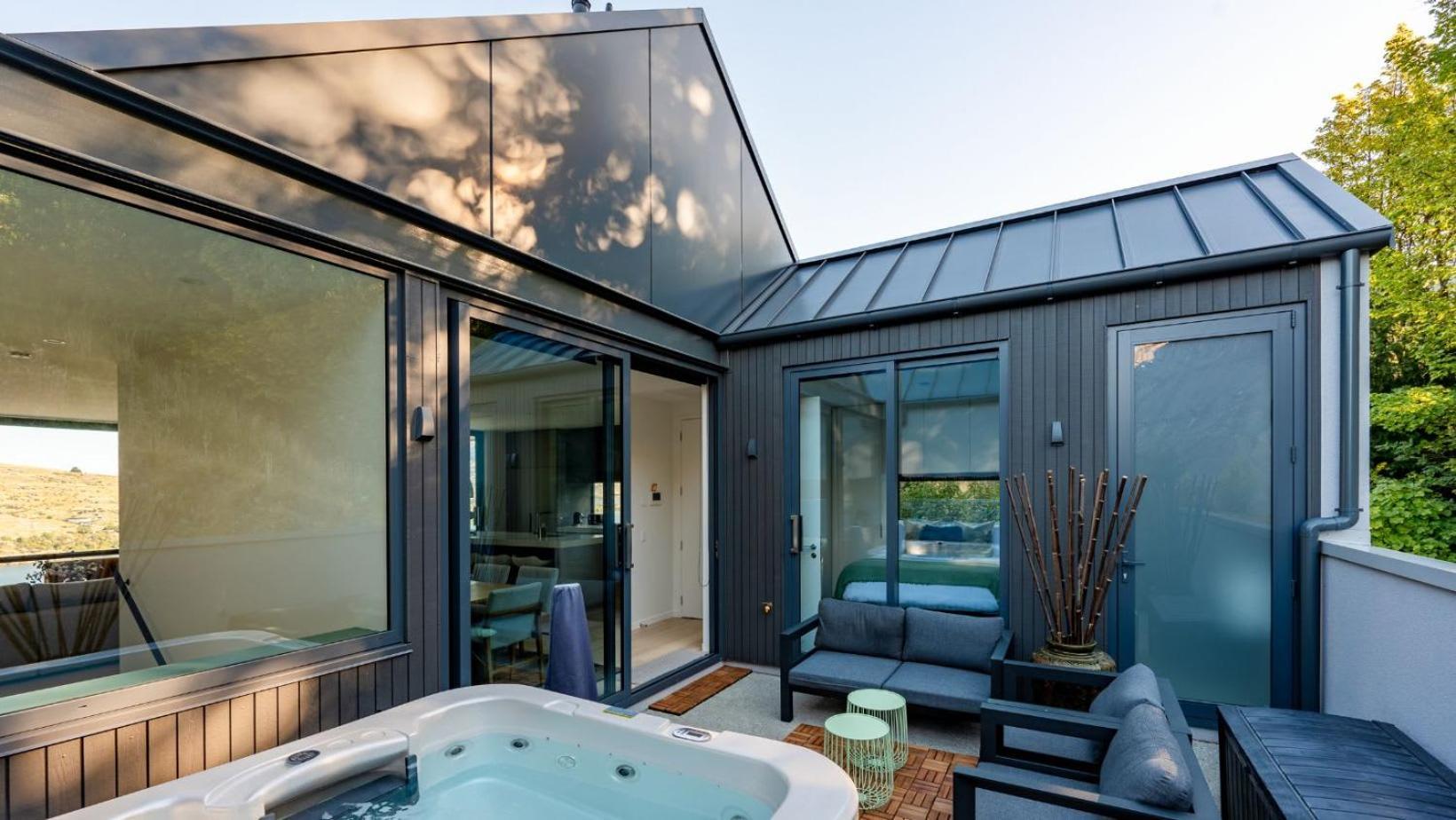 The Tiers- Hot Tub- Ac- Bbq- Free Parking Villa Куийнстаун Екстериор снимка
