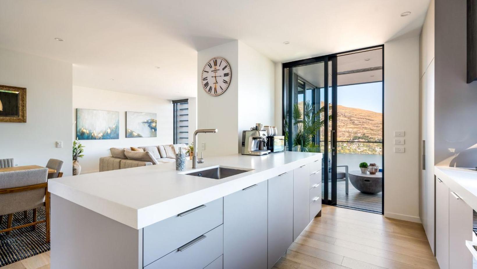The Tiers- Hot Tub- Ac- Bbq- Free Parking Villa Куийнстаун Екстериор снимка